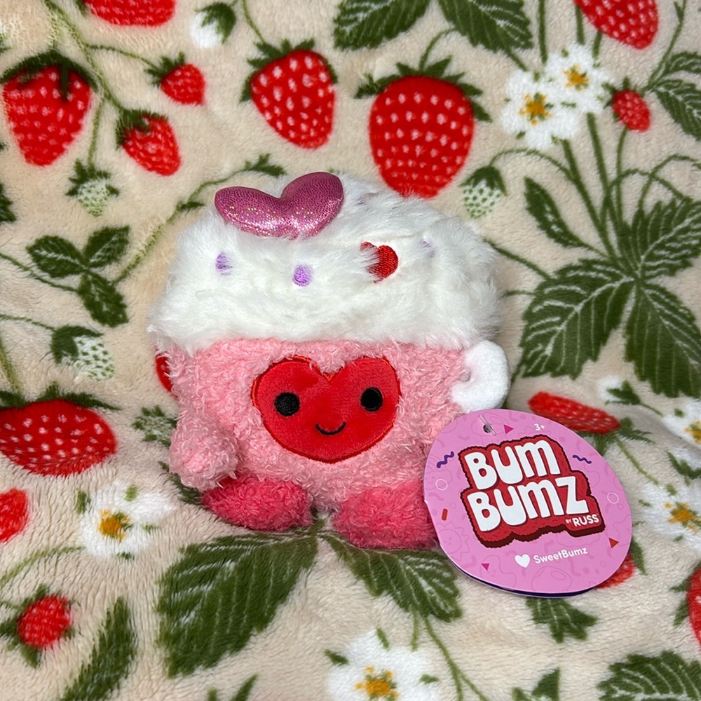 Meghan the milkshake Bum Bumz NWT